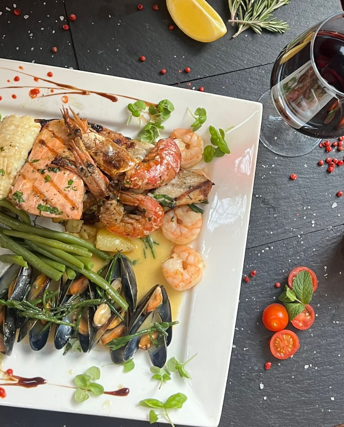 mixed seafood platter